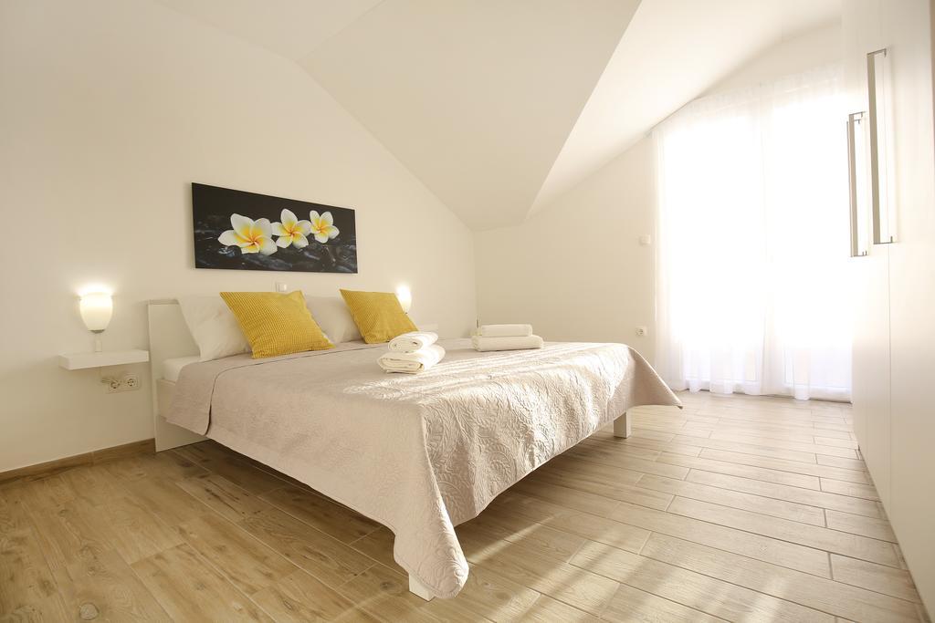 Apartments Nada Sukošan Extérieur photo